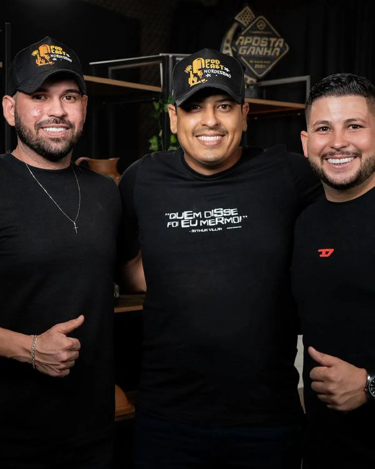 Arthur Farias em registro com famoso no Podcast Nordestino